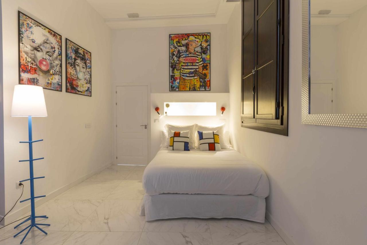 The Clock House Luxury Urban Suites Màlaga Exteriér fotografie
